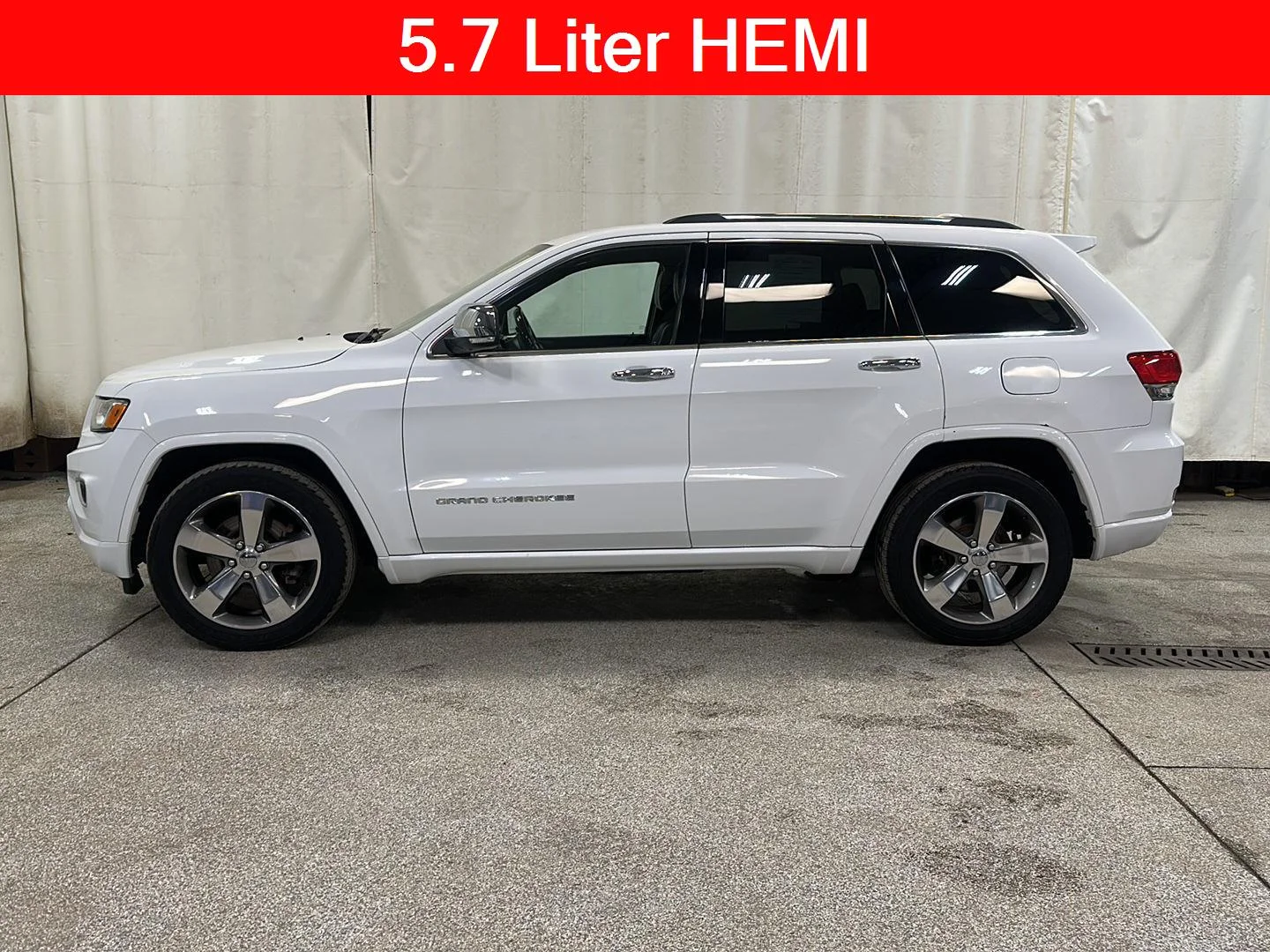 Used 2015 Jeep Grand Cherokee Overland with VIN 1C4RJFCT1FC213933 for sale in Waconia, Minnesota
