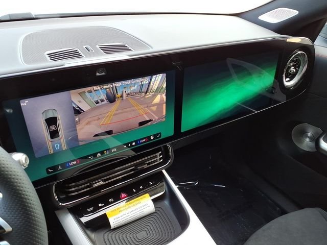 New 2027 Green Mercedes-Benz  image 6