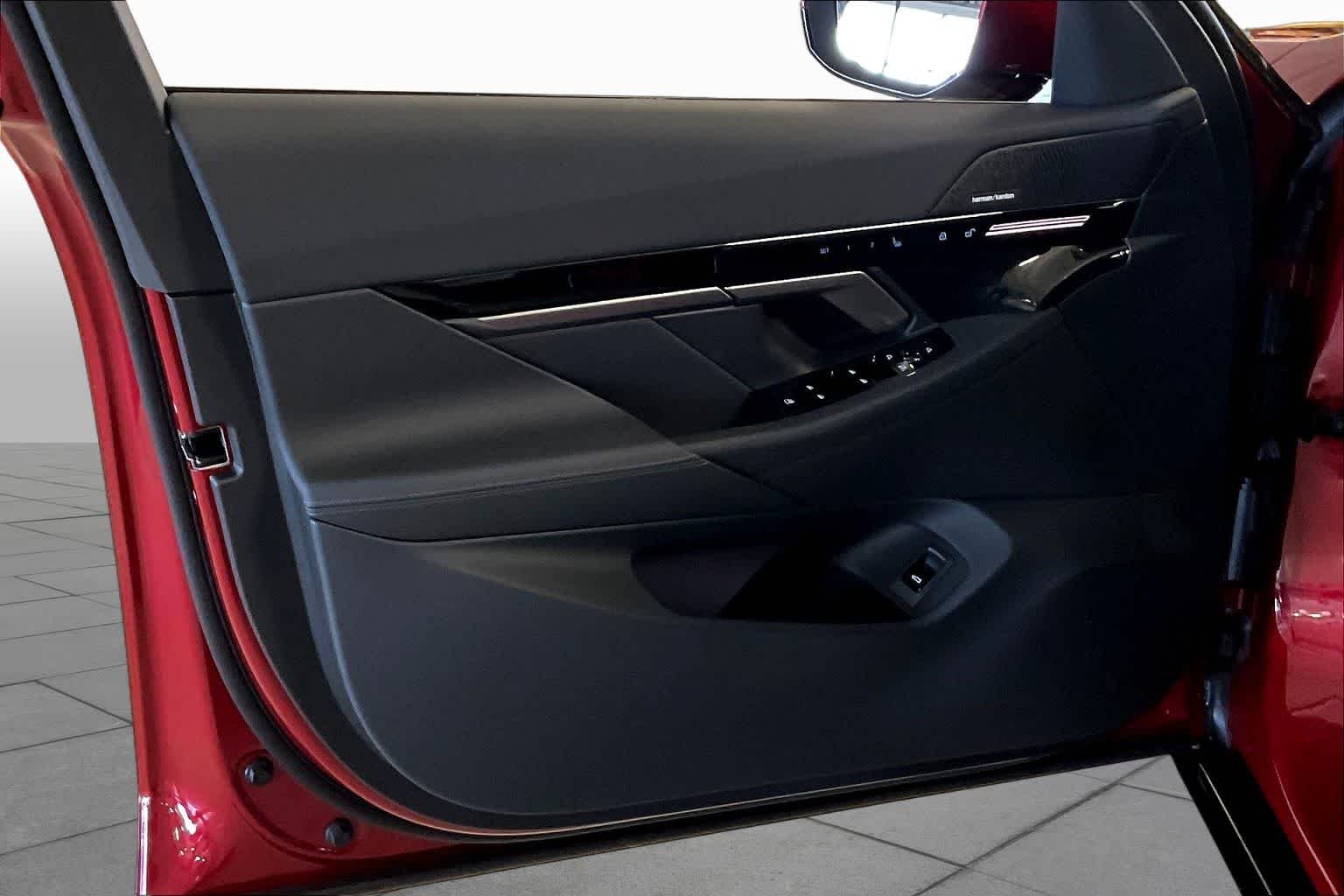 New 2026 Vegas Red Metallic BMW 530i xDrive image 10