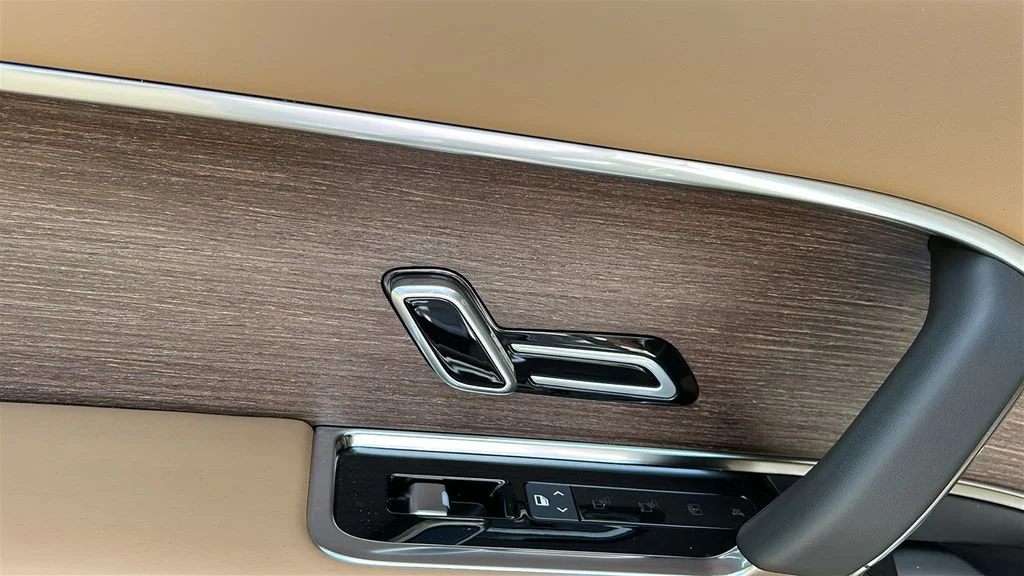 2026 Land Rover Range Rover SE - Photo 26