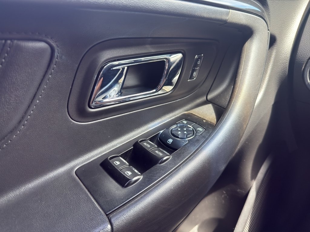 Used 2013 White Platinum Metallic Tri-Coat Ford SHO image 19