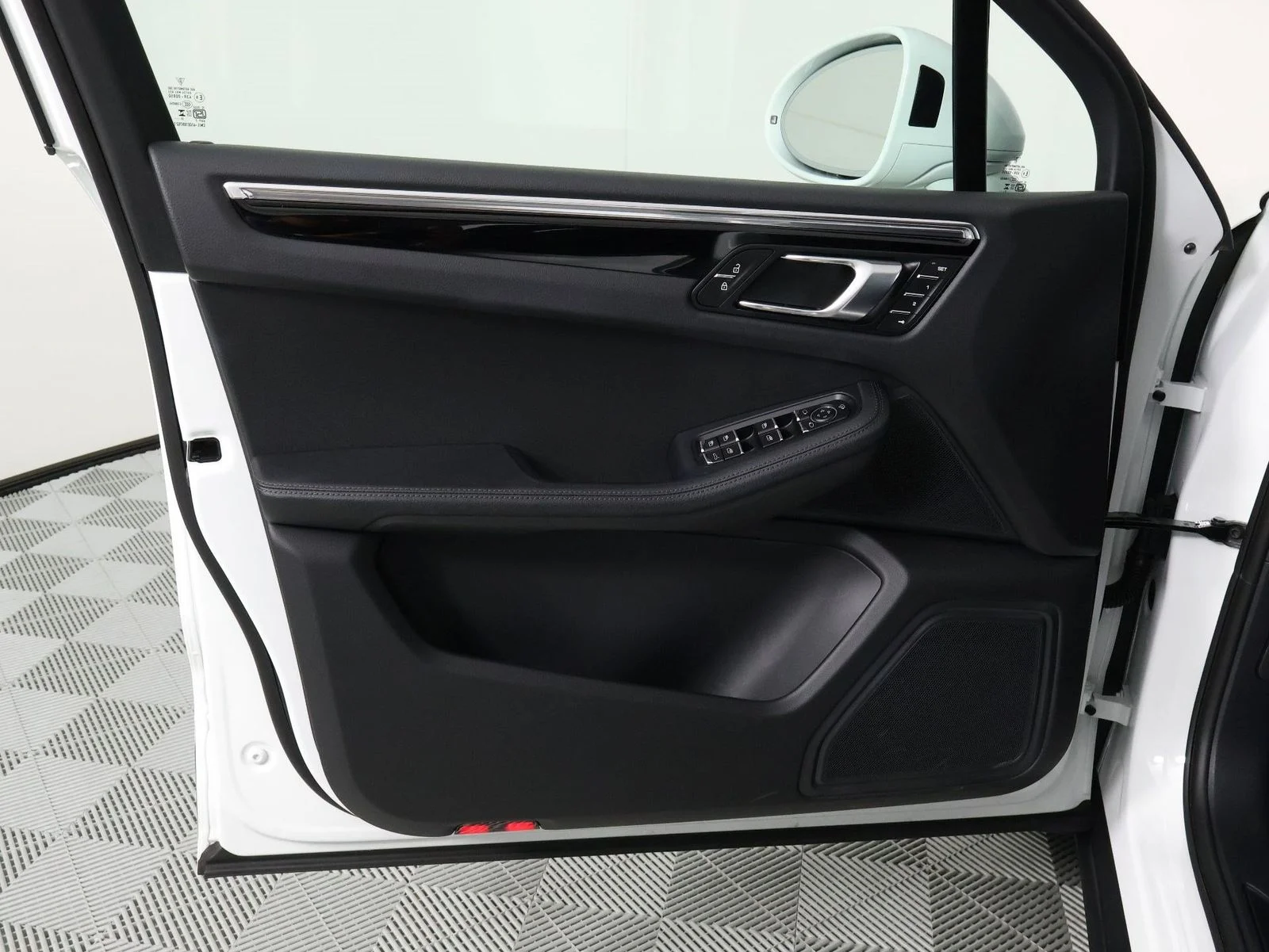 Certified Used 2026 White Porsche  image 20