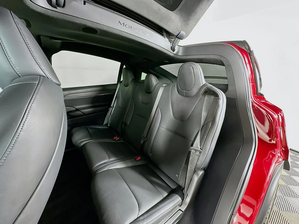 Used 2022 Red Multi-Coat Tesla  image 22