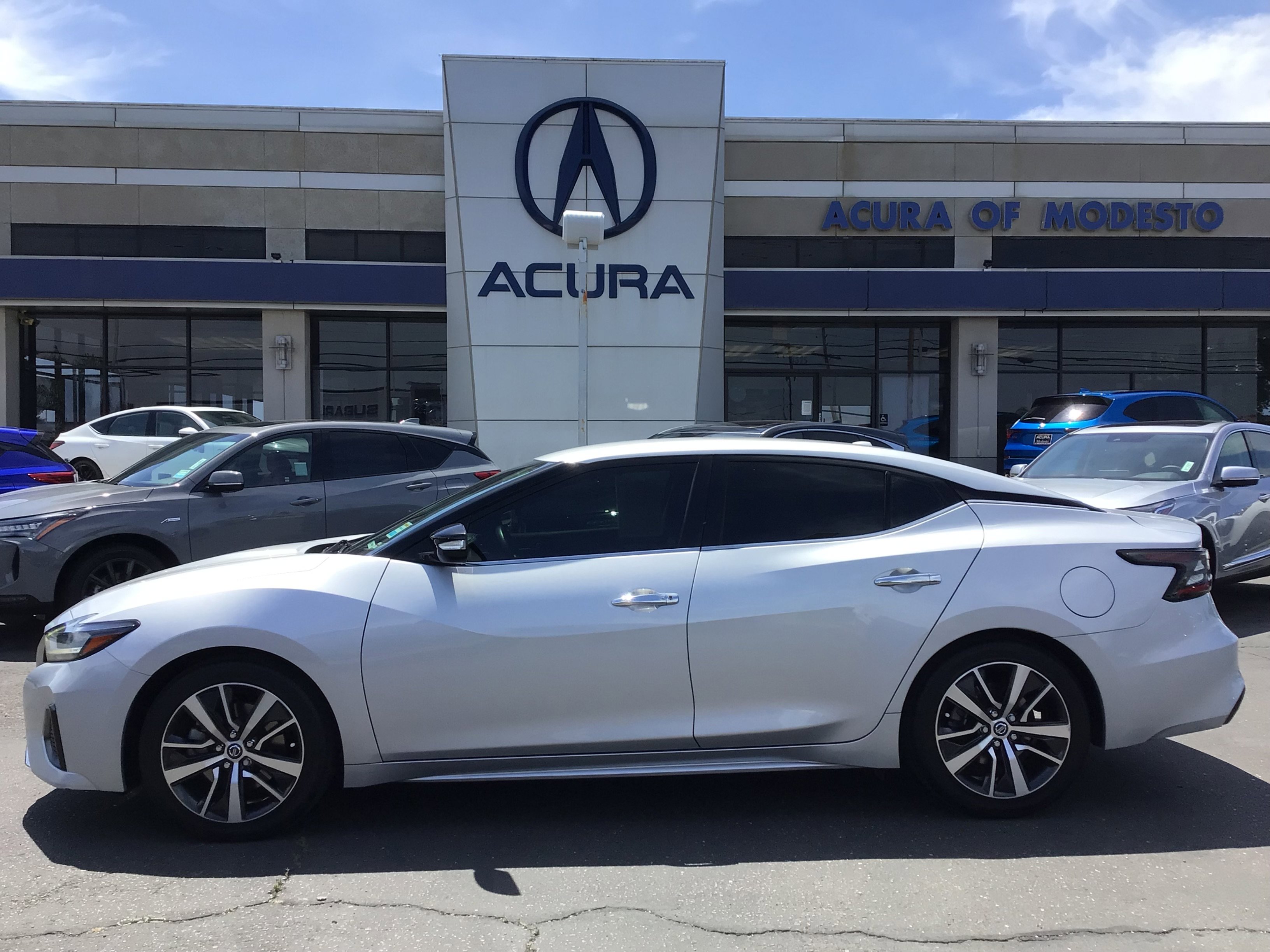 2020 Nissan Maxima SV's photo