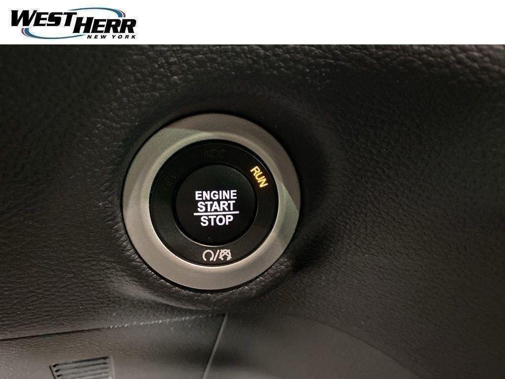 Used 2026 Red Hot Pearlcoat Chrysler Select AWD image 33