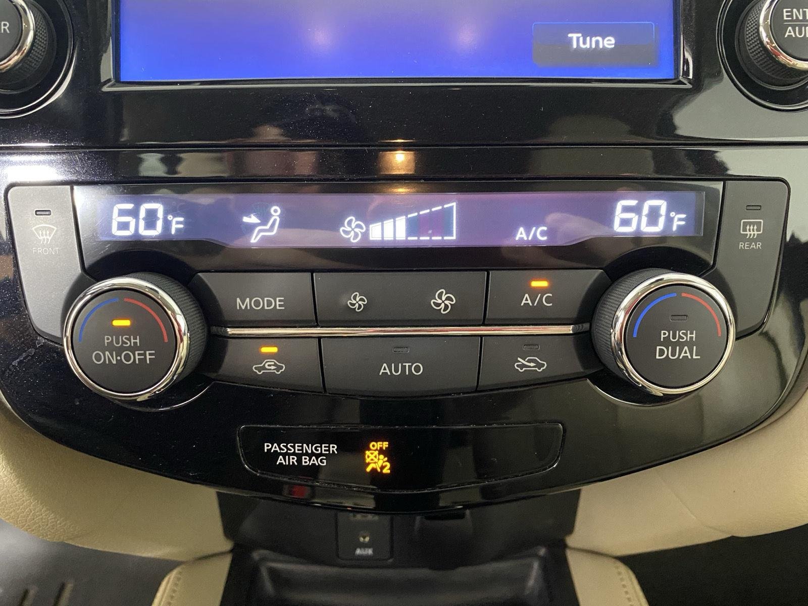 Used 2017 Palatial Ruby Nissan SL image 21