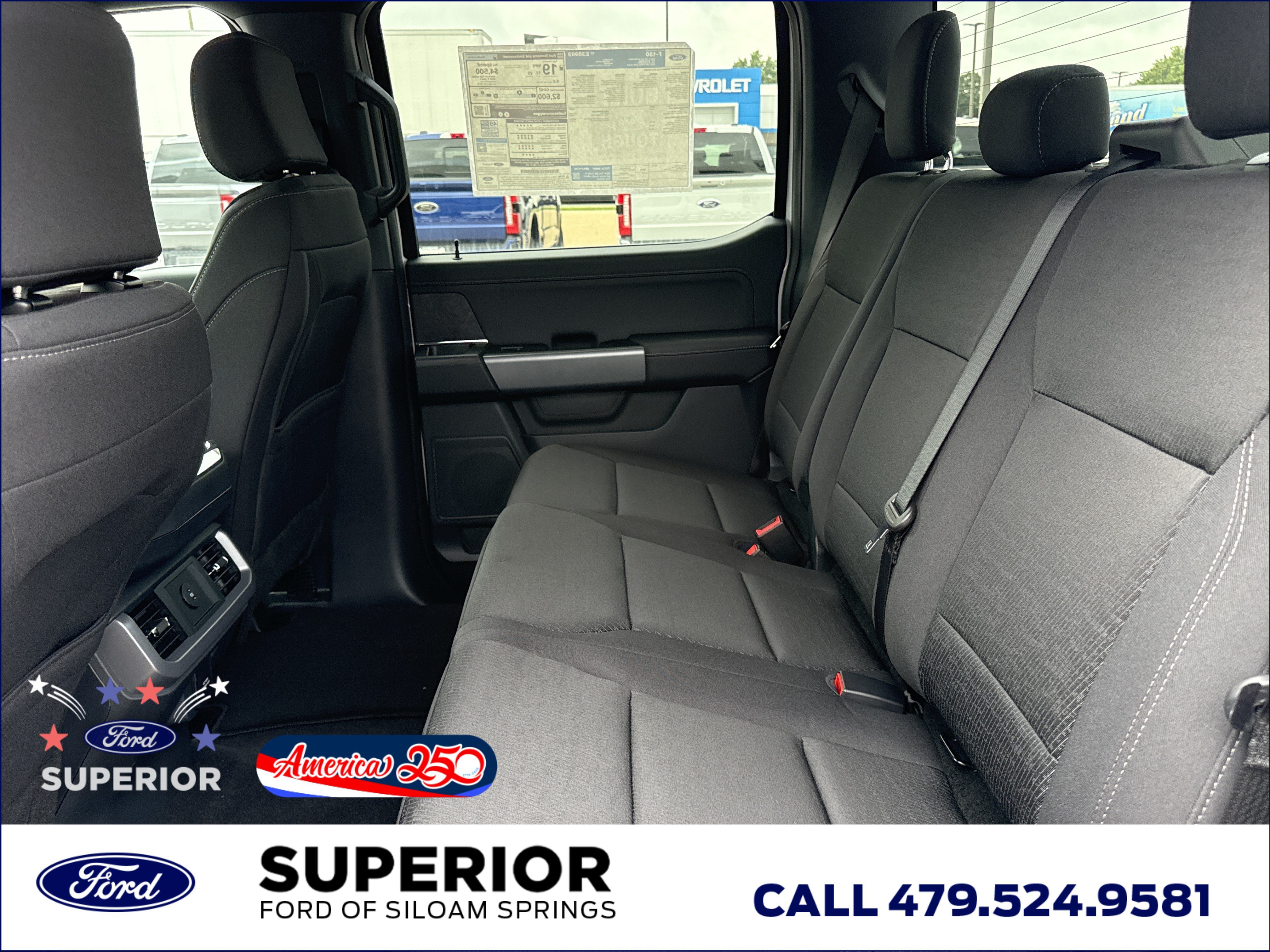 New 2026 Oxford White Ford XLT 4WD image 7