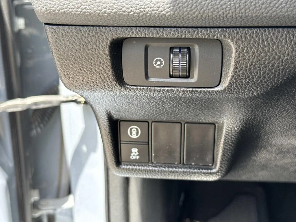 Used 2022  Honda Sport image 40
