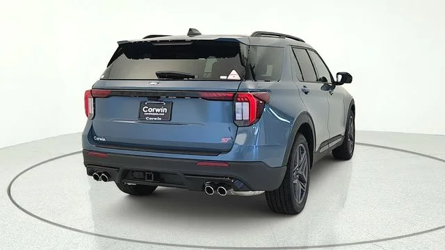 2026 Ford Explorer ST - Photo 7