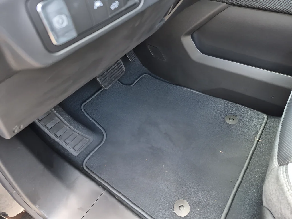 New 2026 GMC Sierra EV Elevation Standard Range, photo 18