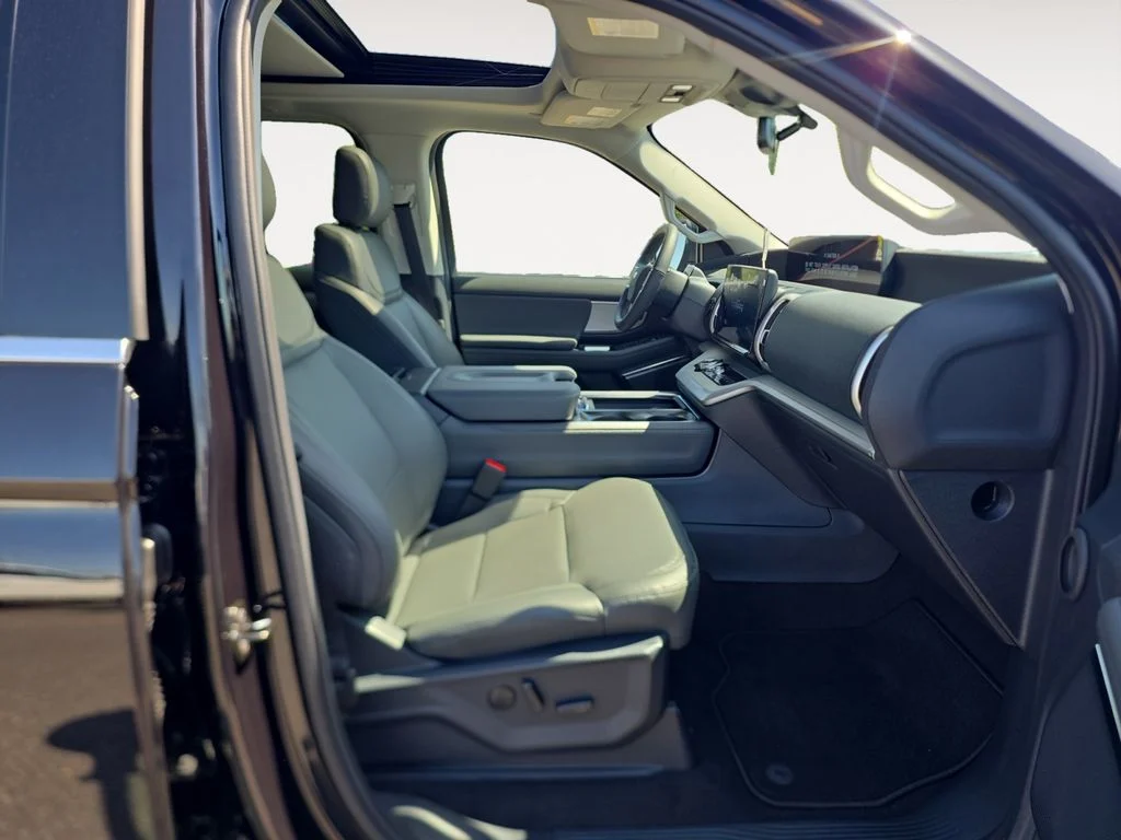 New 2026 Agate Black Metallic Ford MAX Active image 10