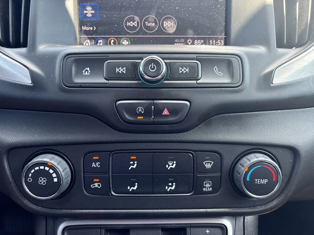 Used 2024 Summit White GMC SLE image 27