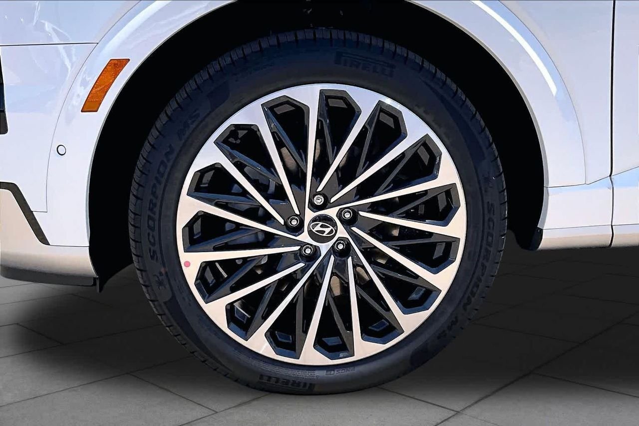New 2027 Creamy White Pearl Hyundai Calligraphy image 11