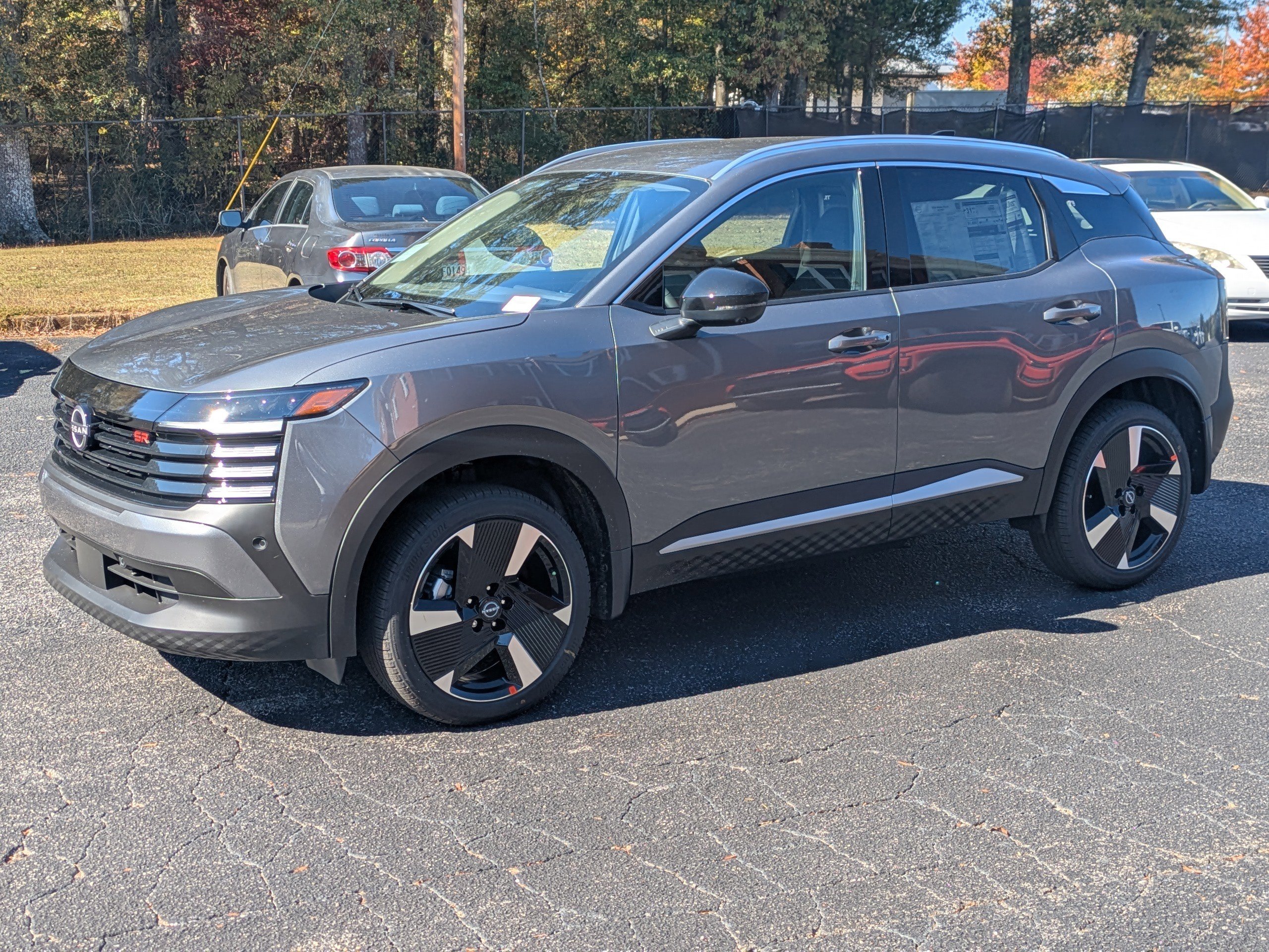 New 2026 Gray Nissan SR image 4