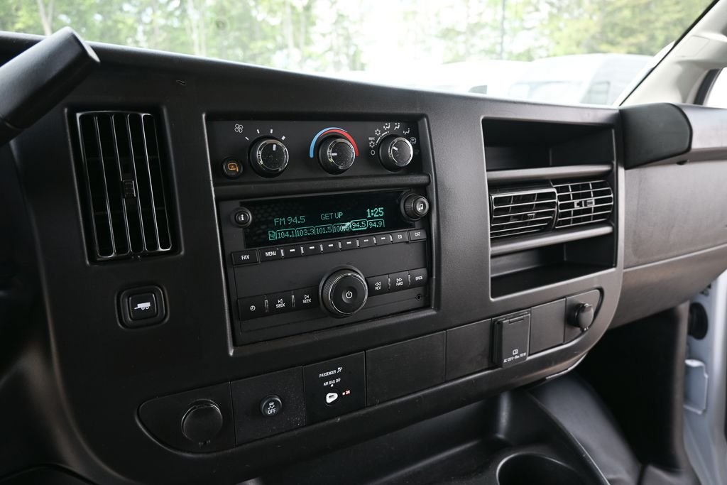 Used 2025 White Chevrolet Work Van image 14