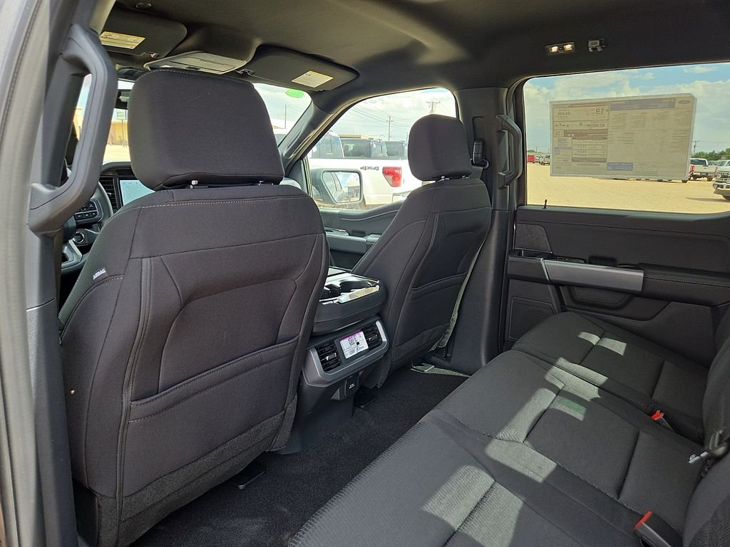 New 2026 Carbonized Gray Metallic Ford XLT image 15