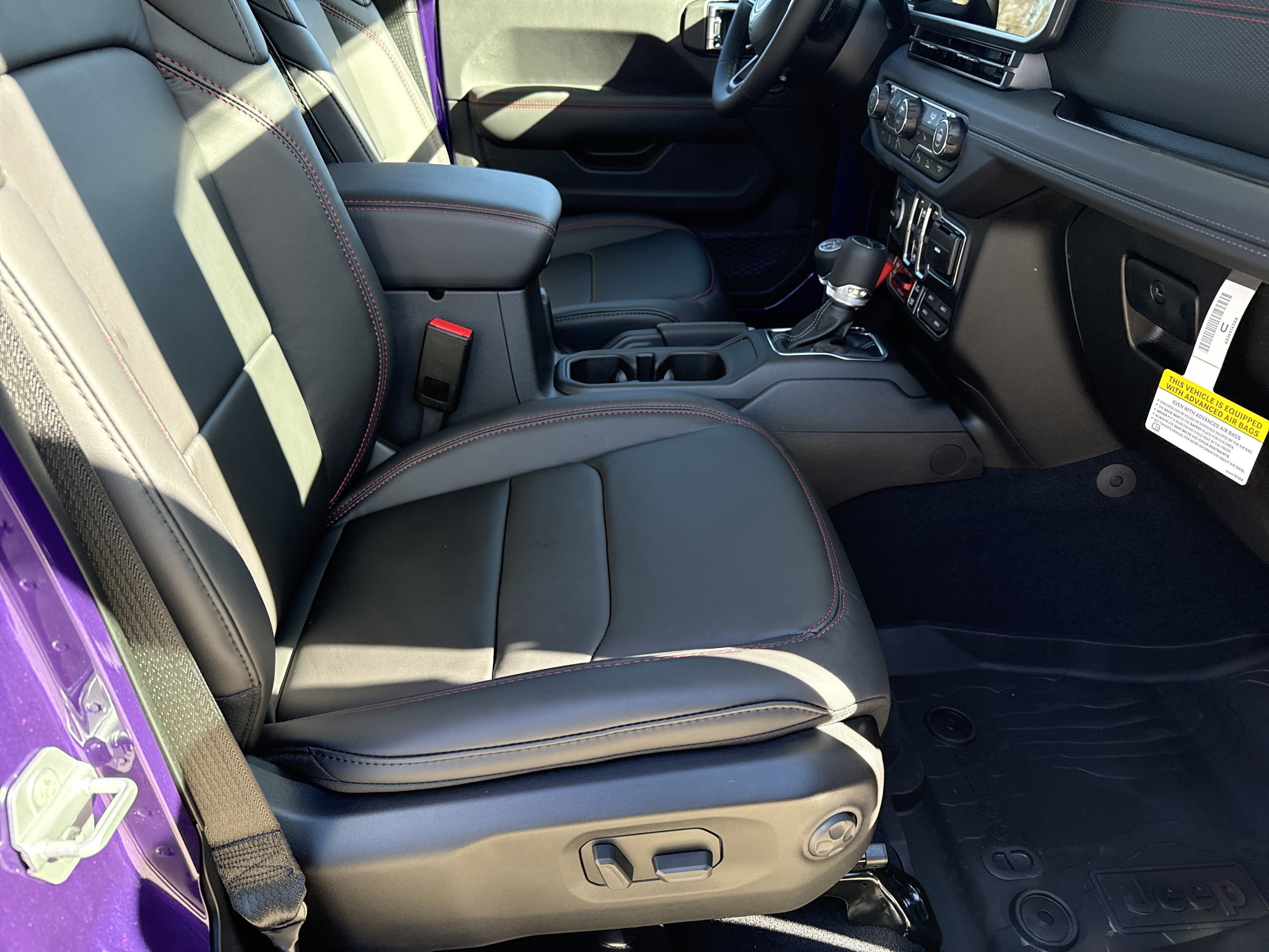 New 2026 Reign Jeep Rubicon X image 16