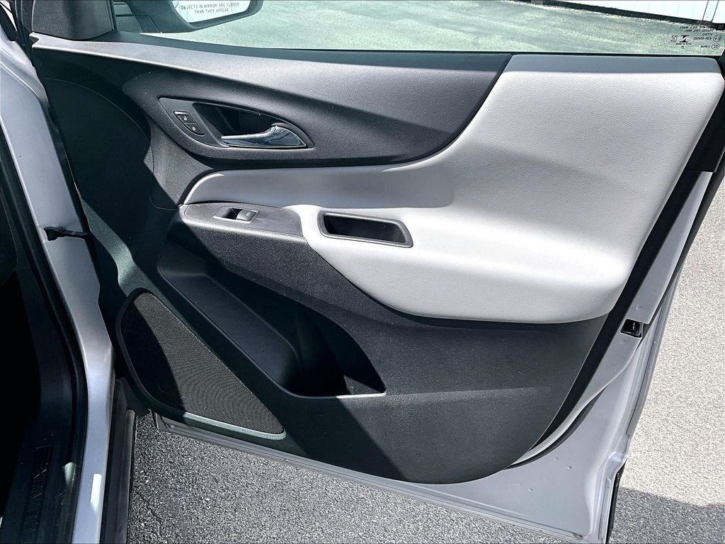 Used 2022 Silver Ice Metallic Chevrolet LS image 12