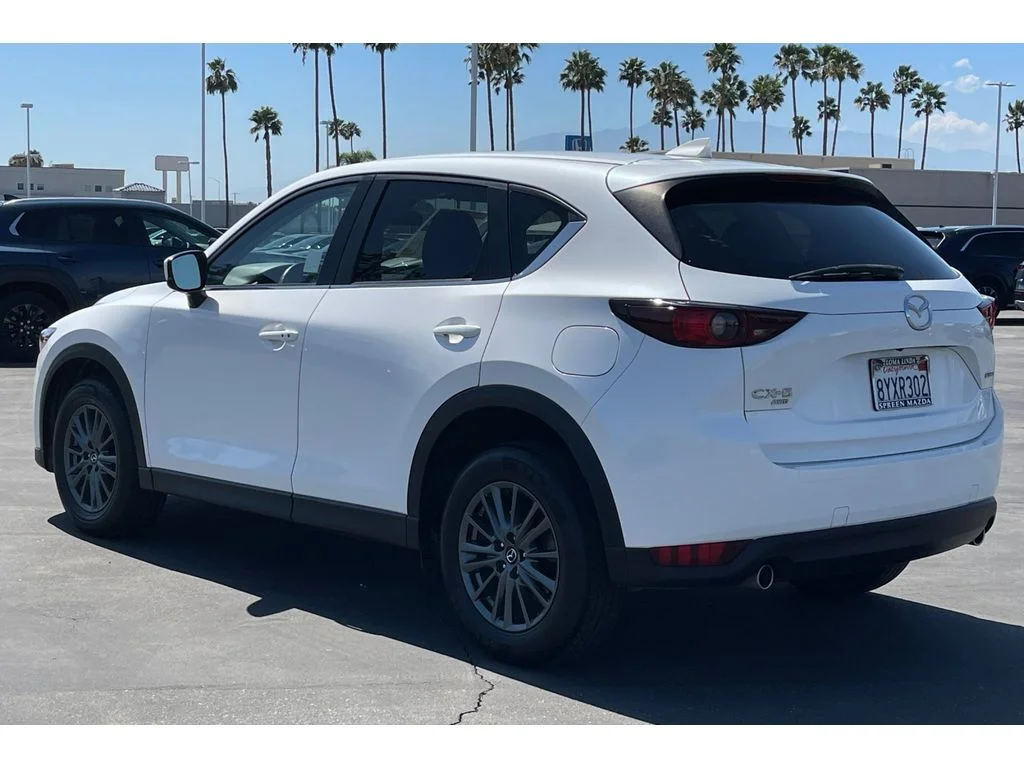 Used 2021 Snowflake White Pearl Mica Mazda Touring image 4