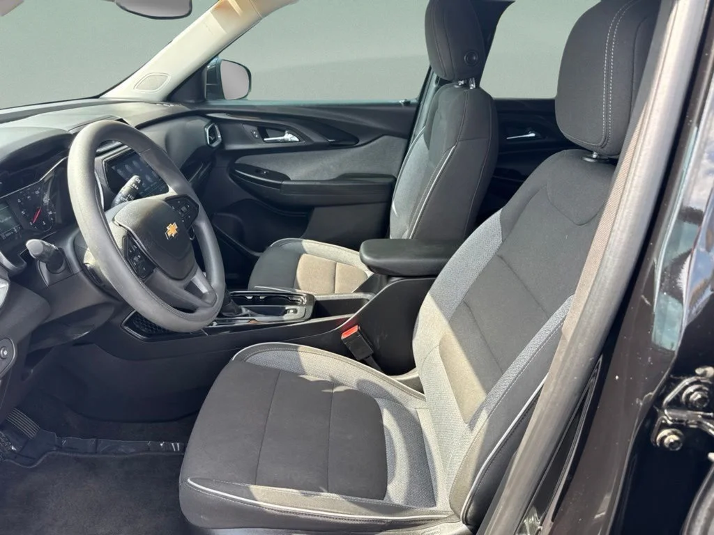 Used 2021 Mosaic Black Metallic Chevrolet LT image 11