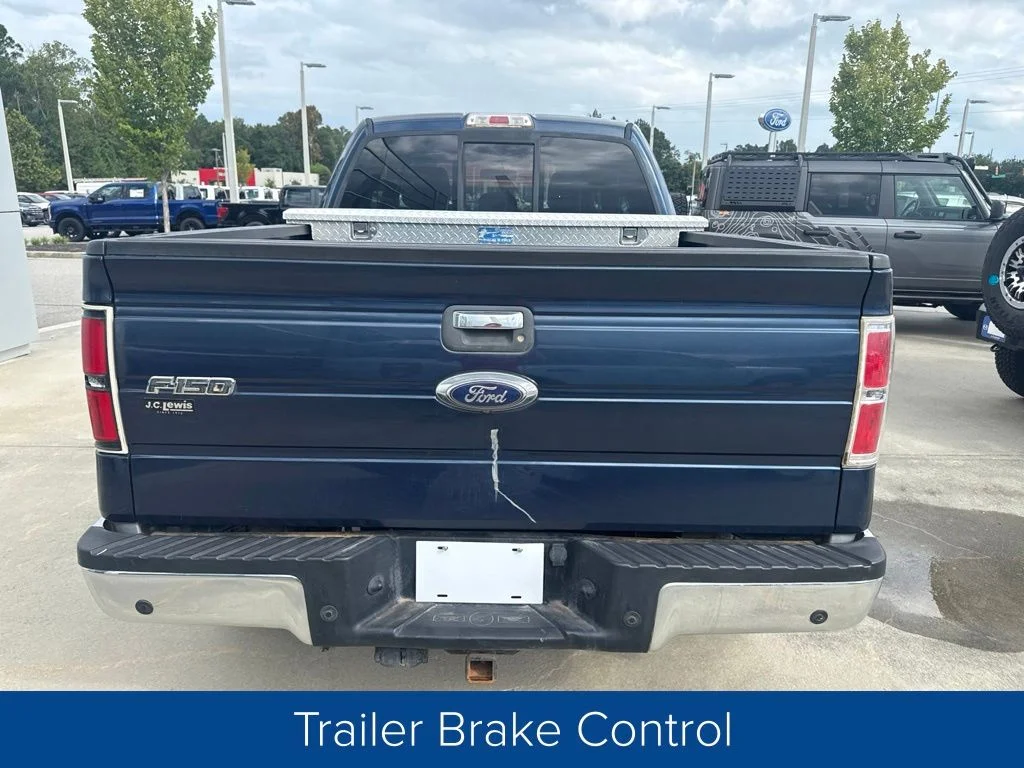 Used 2014 Blue Jeans Metallic Ford XLT image 5