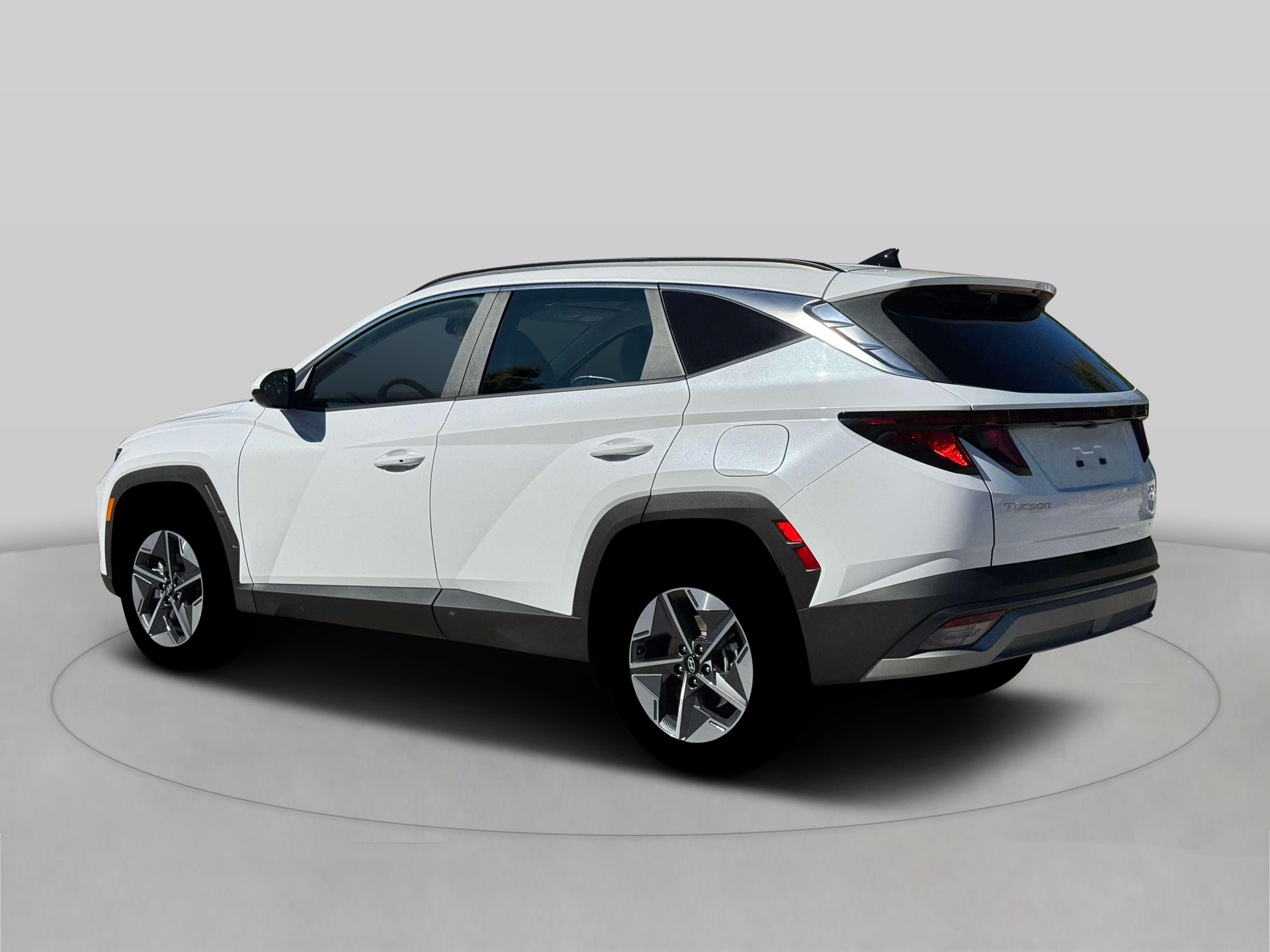 New 2026 White Hyundai SEL AWD image 4