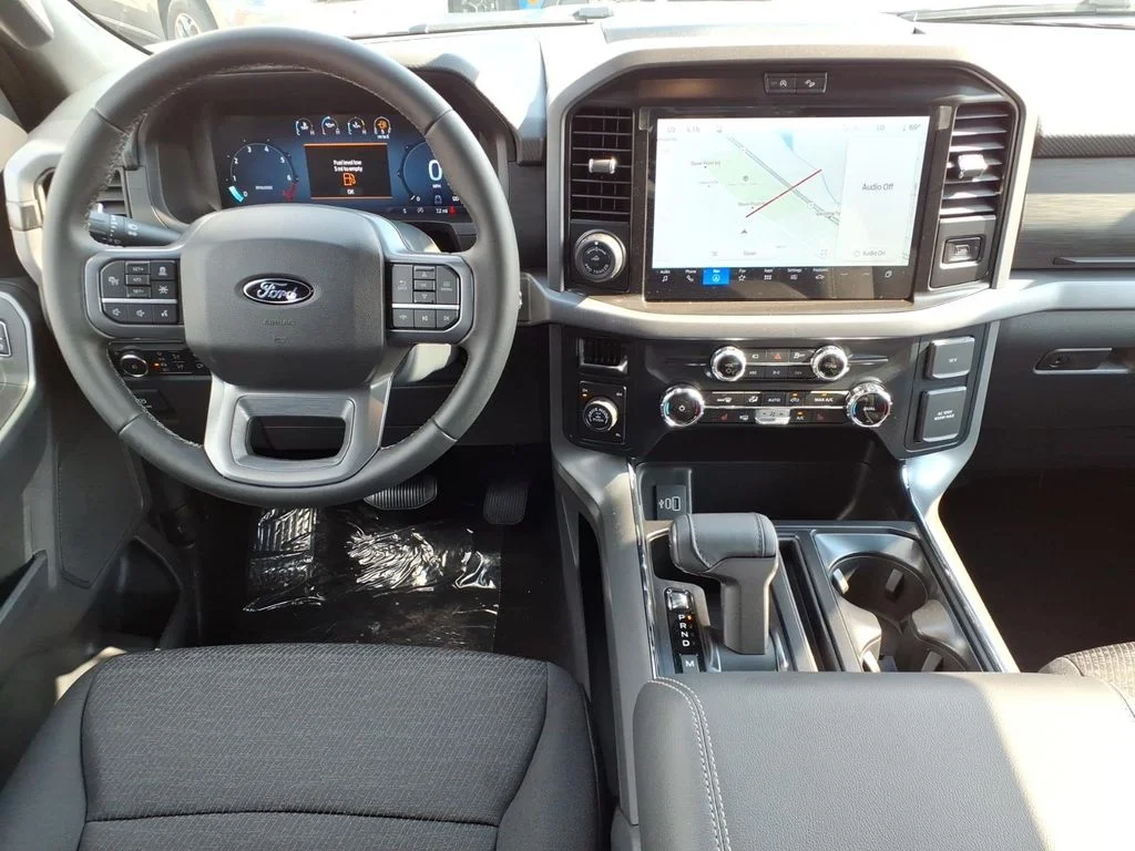 New 2026 Iconic Silver Metallic Ford XLT image 15