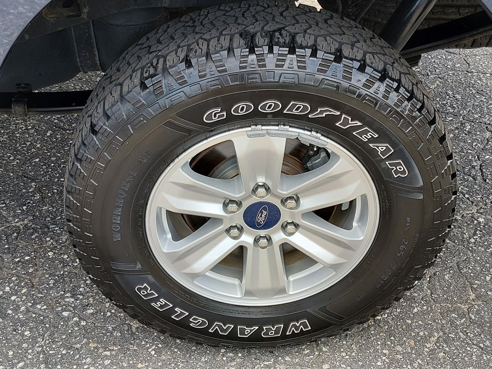 Used 2015 BLUE Ford XL image 14