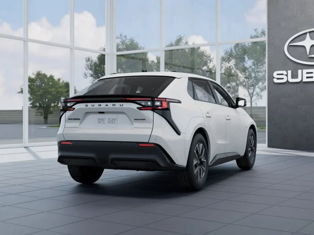 New 2027 COSMIC WHITE PEARL Subaru Premium image 5