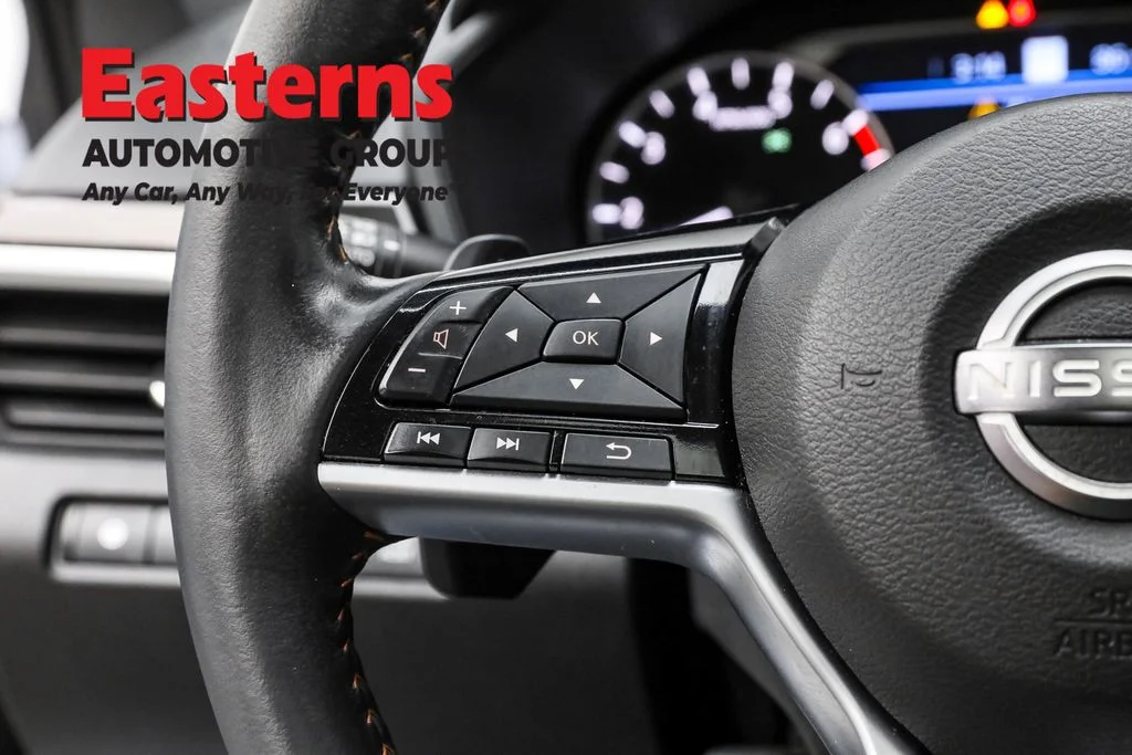 Used 2023 Gray Nissan 2.0 SR image 15