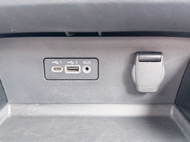 2025 Nissan Altima SR - Photo 16