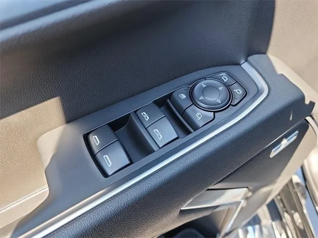 2026 GMC Sierra 1500 SLT - Photo 16