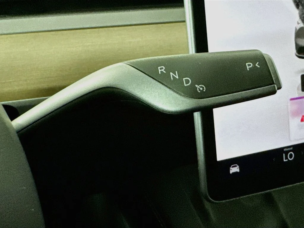 Used 2023 White Tesla Long Range image 18