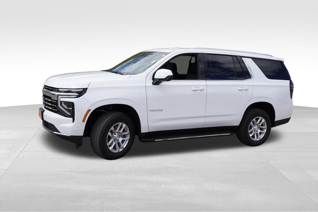 Used 2025 Summit White Chevrolet LT image 10