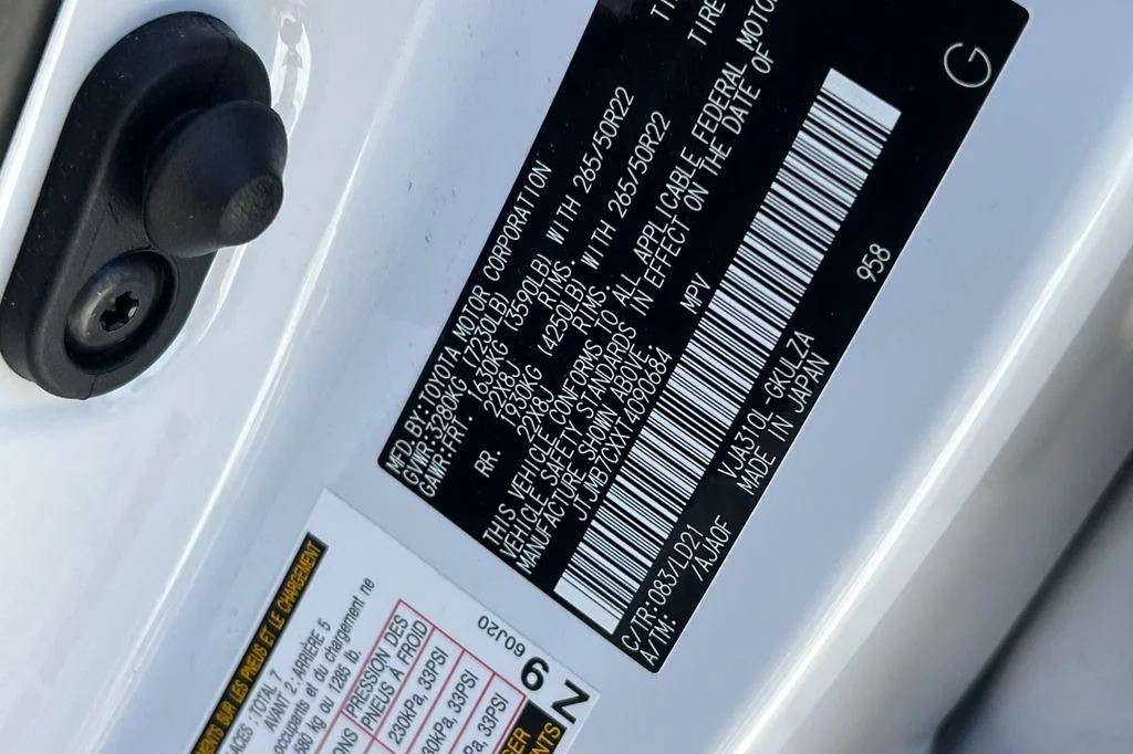 Certified Used 2026 White Lexus 600 F SPORT image 38