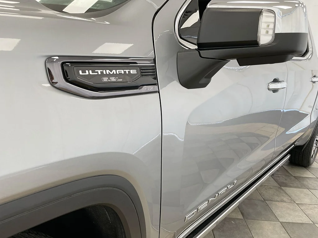 Used 2025 Sterling Metallic GMC Denali Ultimate image 33
