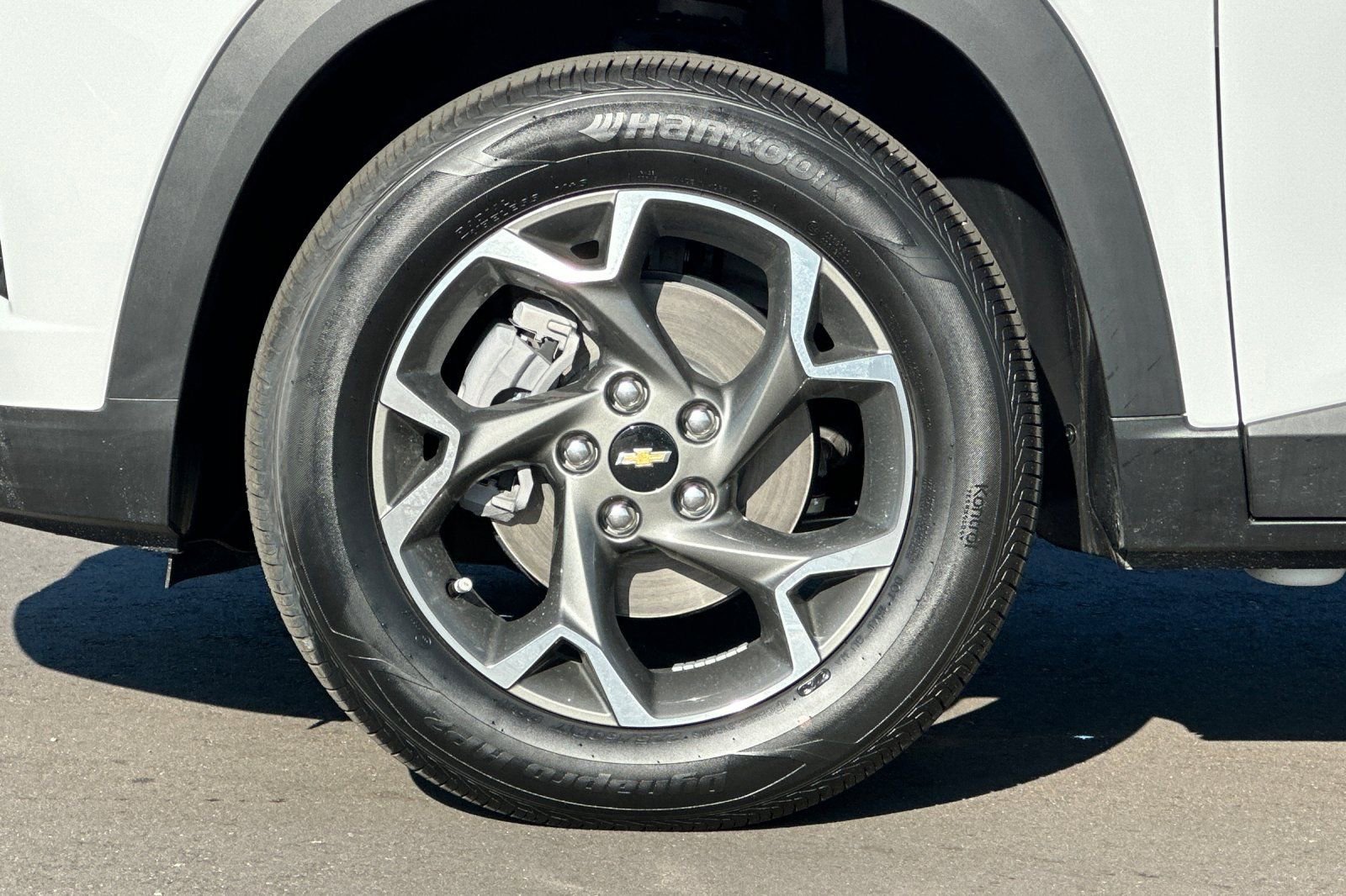 2026 Chevrolet Trax LT - Photo 25