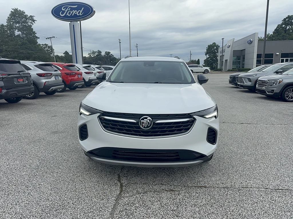 Used 2023 White Frost Tricoat Buick Preferred image 10