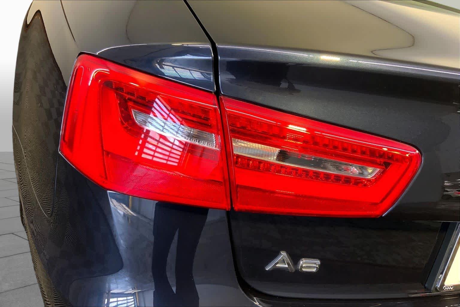 Used 2014 Moonlight Blue Metallic Audi 3.0T Prestige image 28