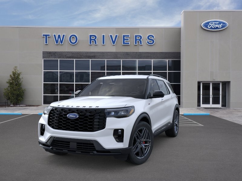 New 2026 Star White Metallic Tri-Coat Ford ST-Line image 2