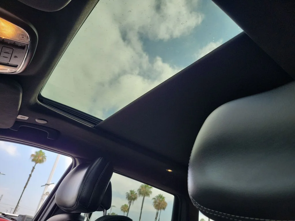 Used 2020 Crystal Metallic Jeep SRT image 20