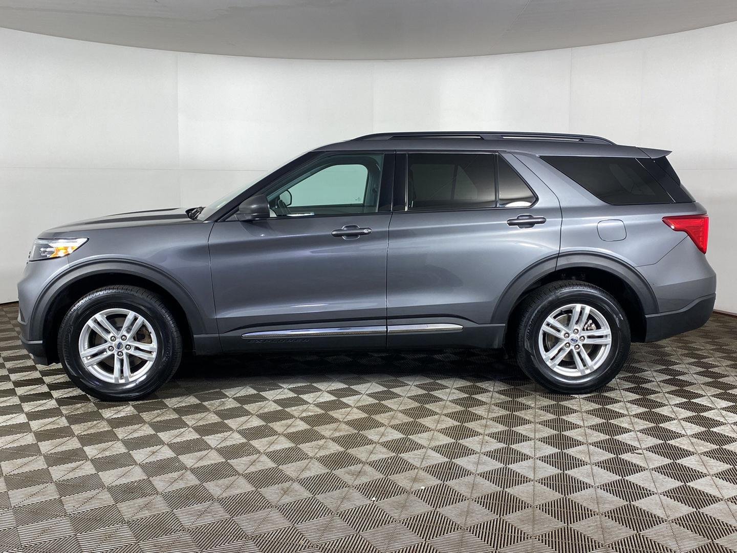 Used 2022 Carbonized Gray Ford XLT image 29