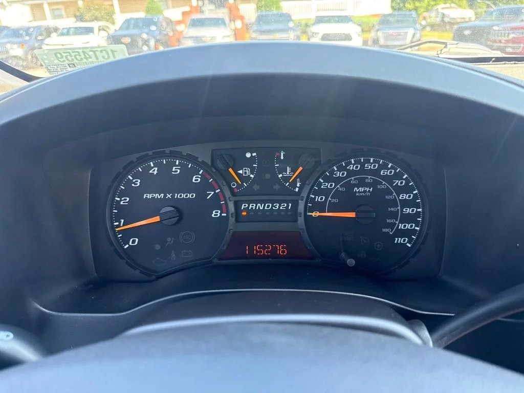 Used 2007 Red Chevrolet LS image 14