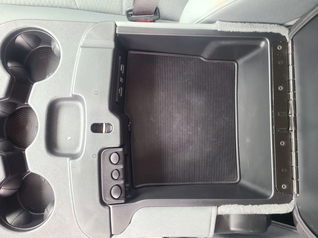 Used 2019 White Ram Express image 36