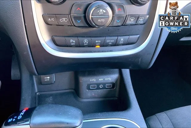 Used 2020 White Dodge SXT Plus image 33