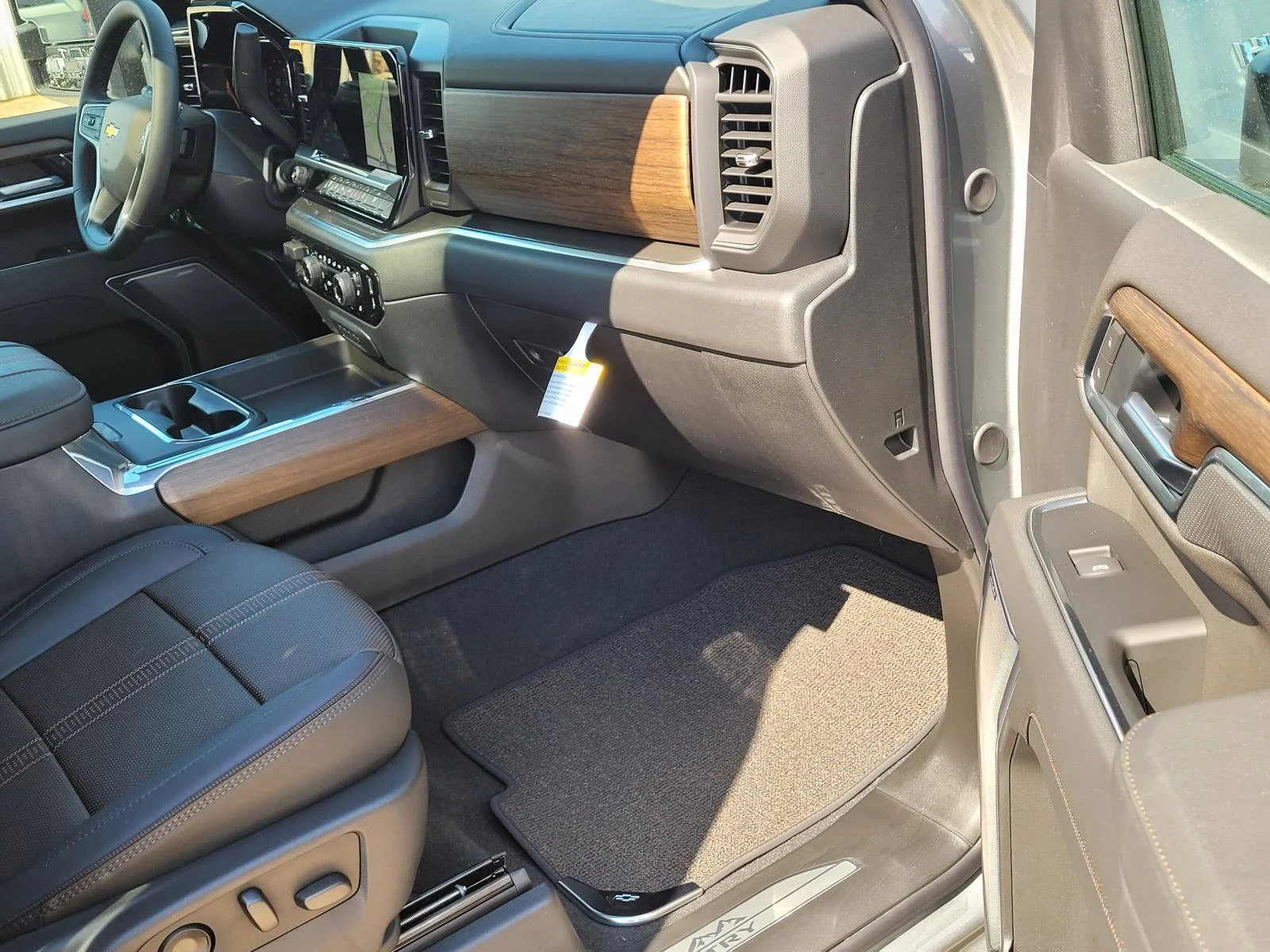 New 2026 Sterling Gray Metallic Chevrolet High Country image 6