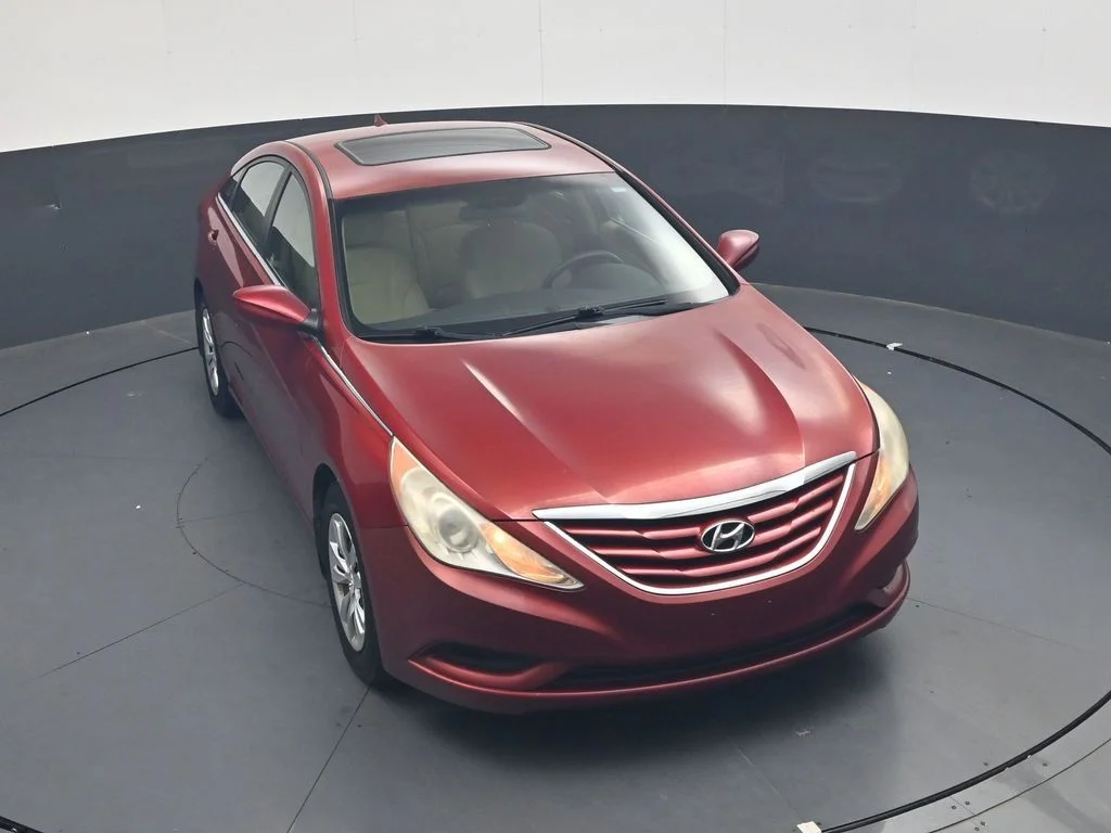 Used 2011 Red Hyundai GLS image 31