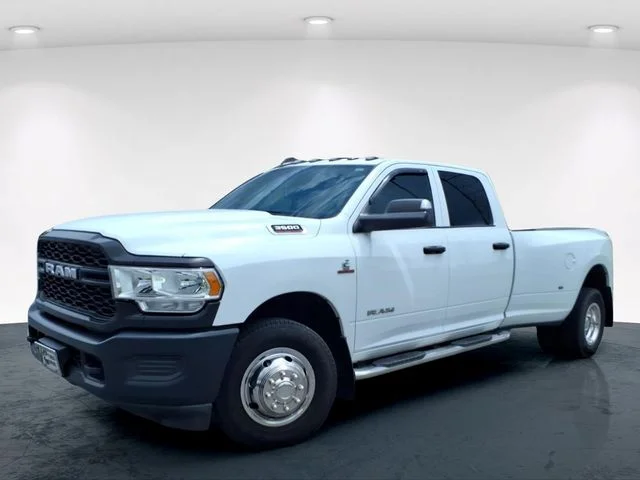 Used 2022 White Ram Tradesman image 2