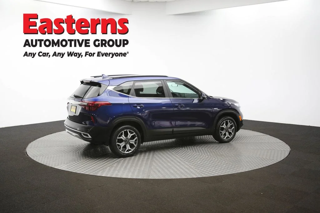Used 2022 Blue Kia EX image 43
