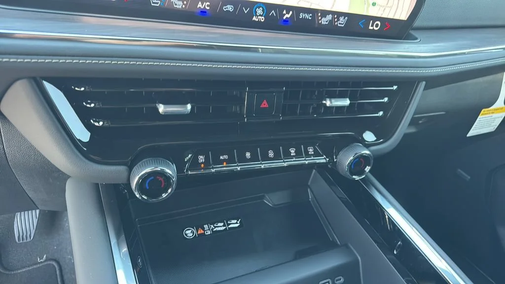 2026 Chevrolet Tahoe Premier - Photo 29